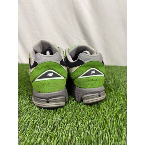 Size 10.5 - New Balance 2002R Good Vibes Pack - Green Apple Suede (M2002RGZ) - Picture 3 of 9